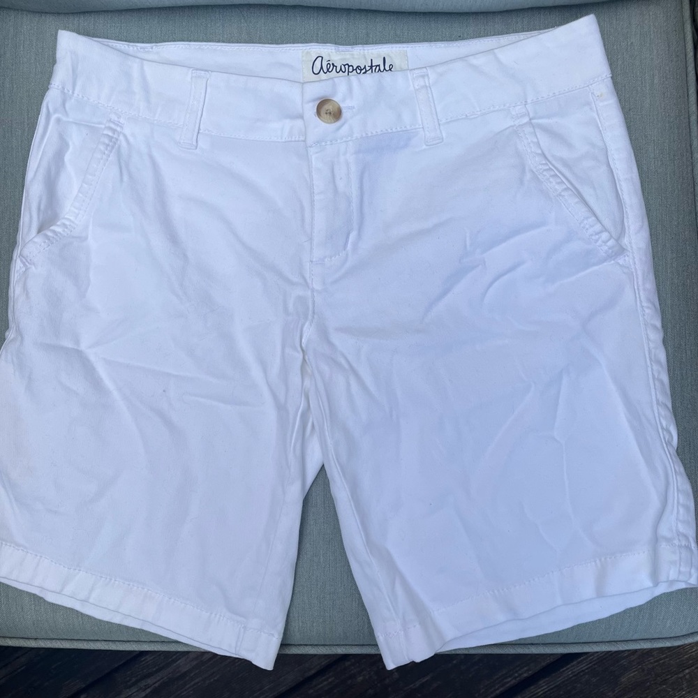 Aeropostale White Shorts - Size 3/4
